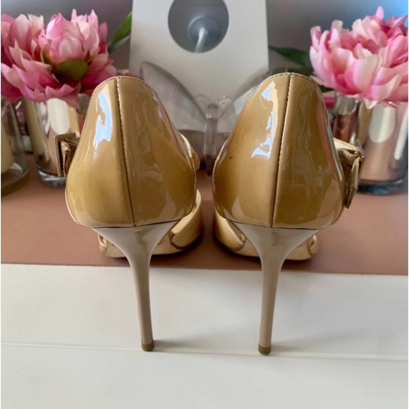 🎉✨💕Host Pick 🎉✨💕Jimmy Choo Peep Toe Patent Leather Heels - Picture 7 of 7